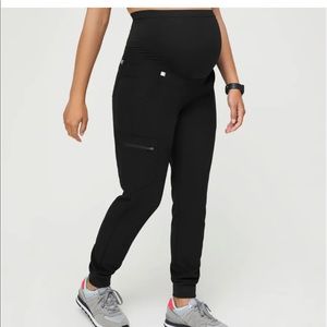 Figs Zamora maternity jogger scrub pants